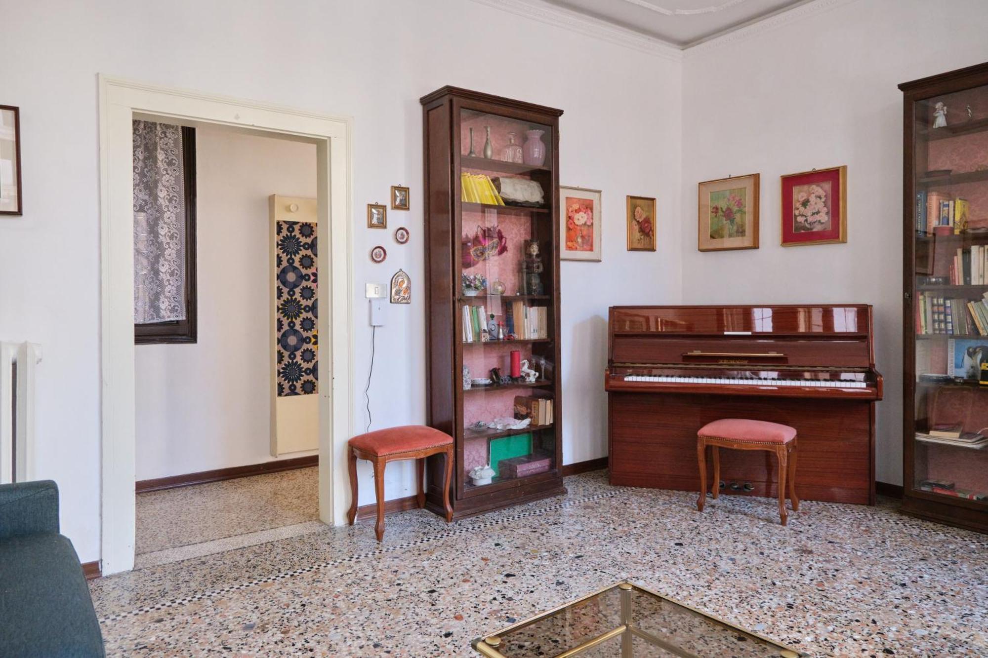 Appartement Lustraferi