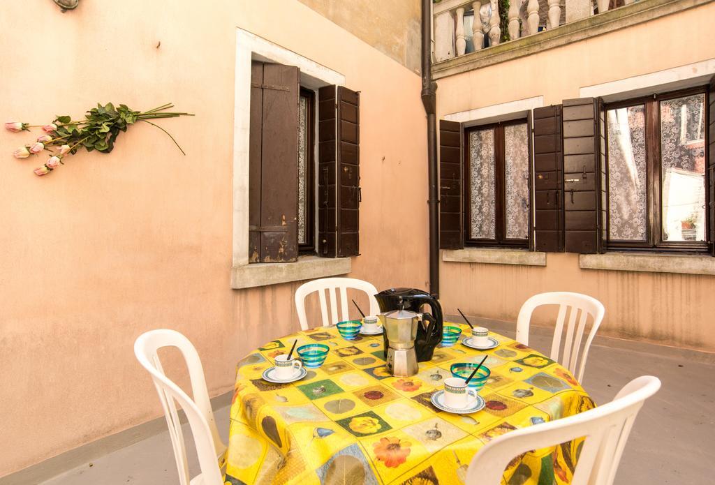 Appartement Lustraferi *